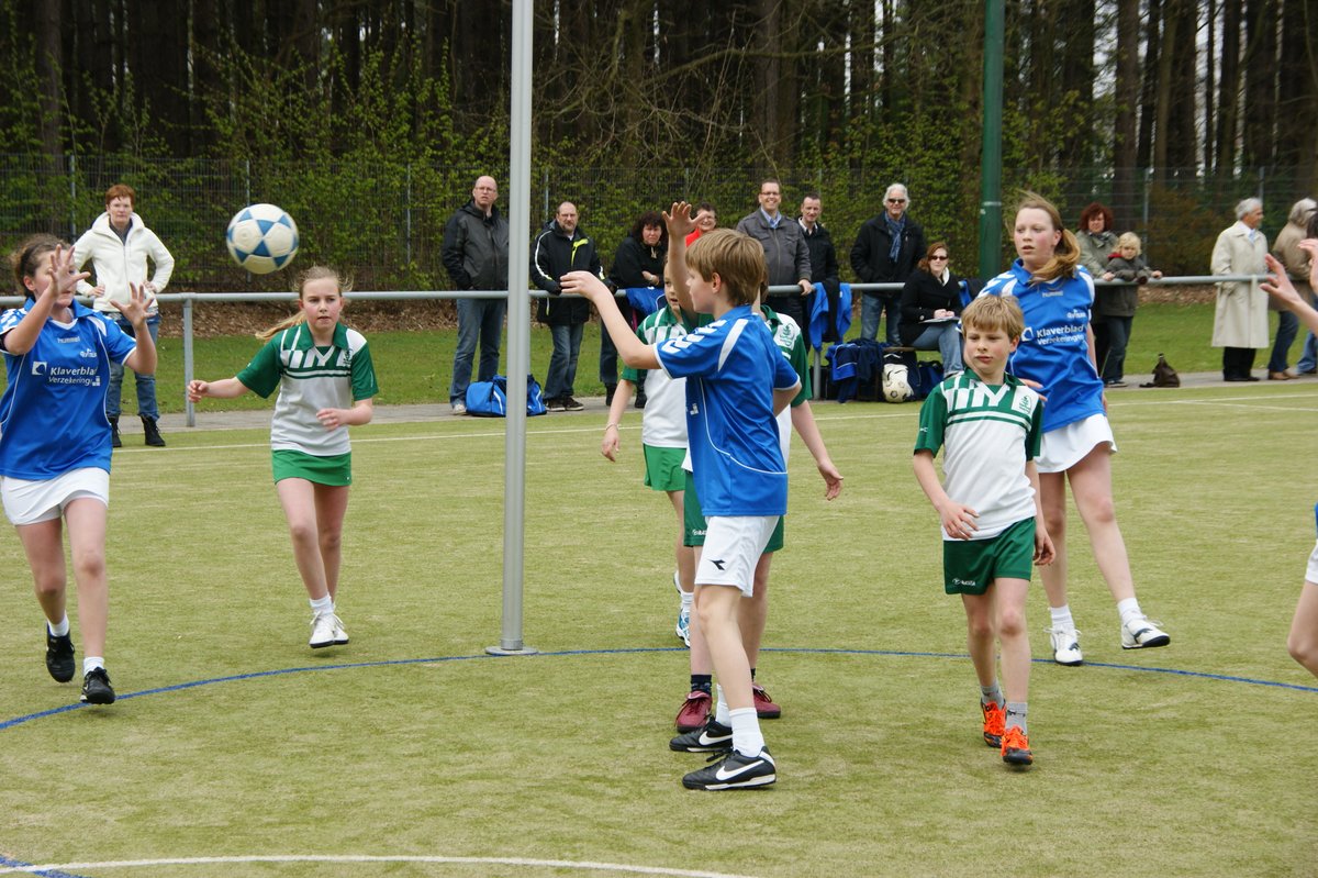 Korfbal D2 14 april-009.JPG